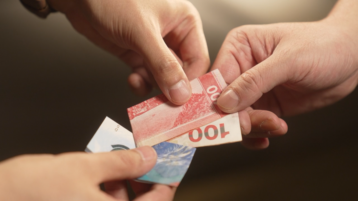 Liquid Cash by Henry Harrius
